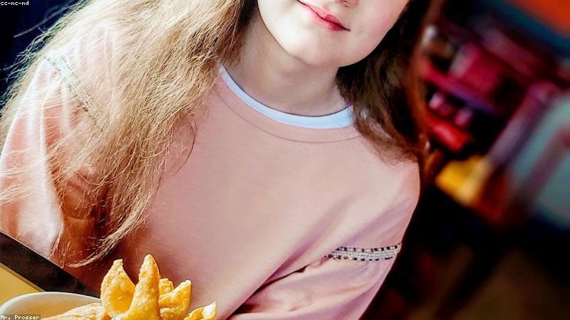 Çocukları bağımlı yapan algoritmalara ceza gelsin mi?